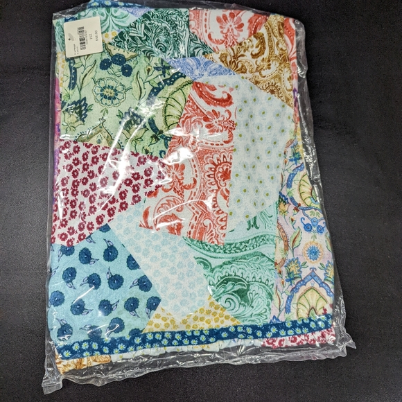 NEW Anthropologie patchwork jolie oven mitt & apron set - Picture 2 of 3